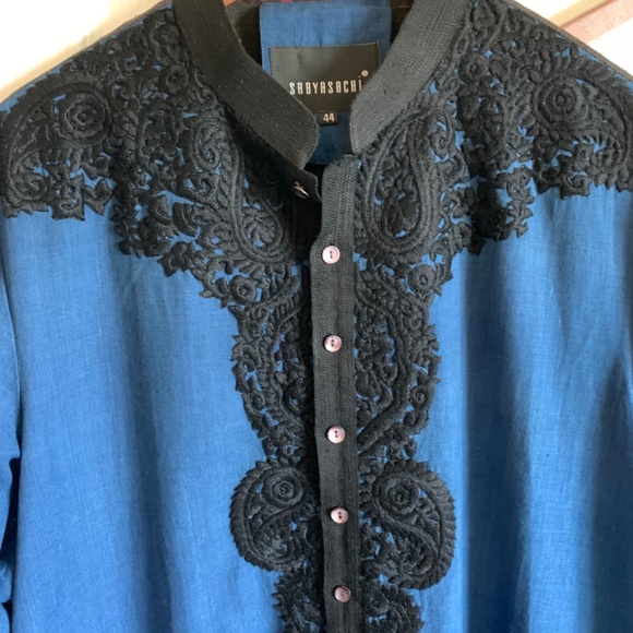 Men’s Sabyasachi Kurta set - Picture 2 of 9